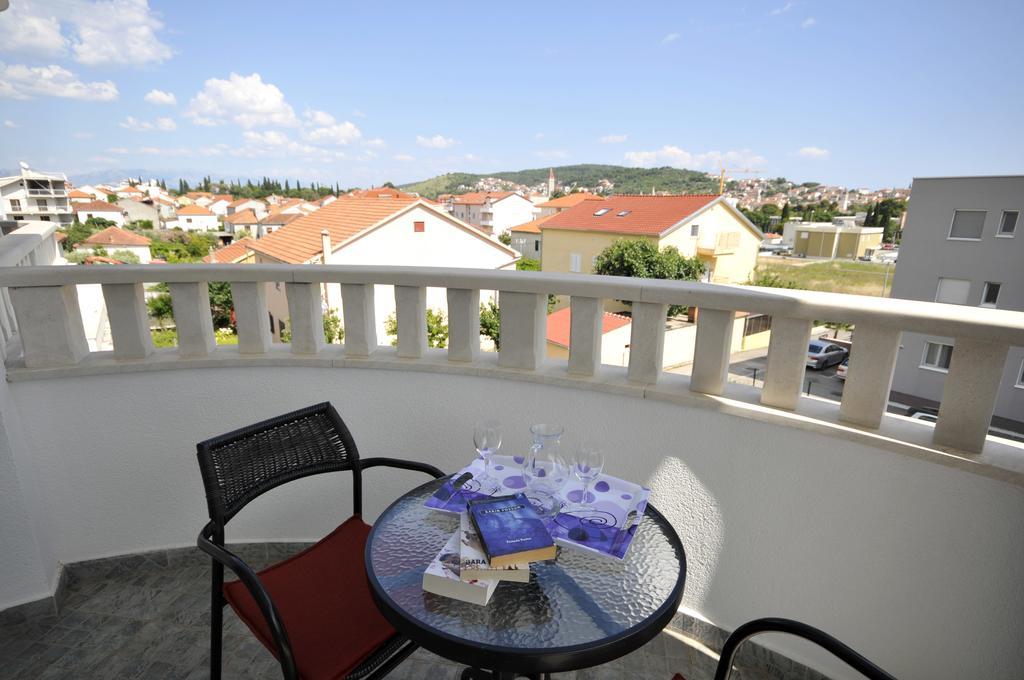 Villa Lida 2 Trogir Buitenkant foto